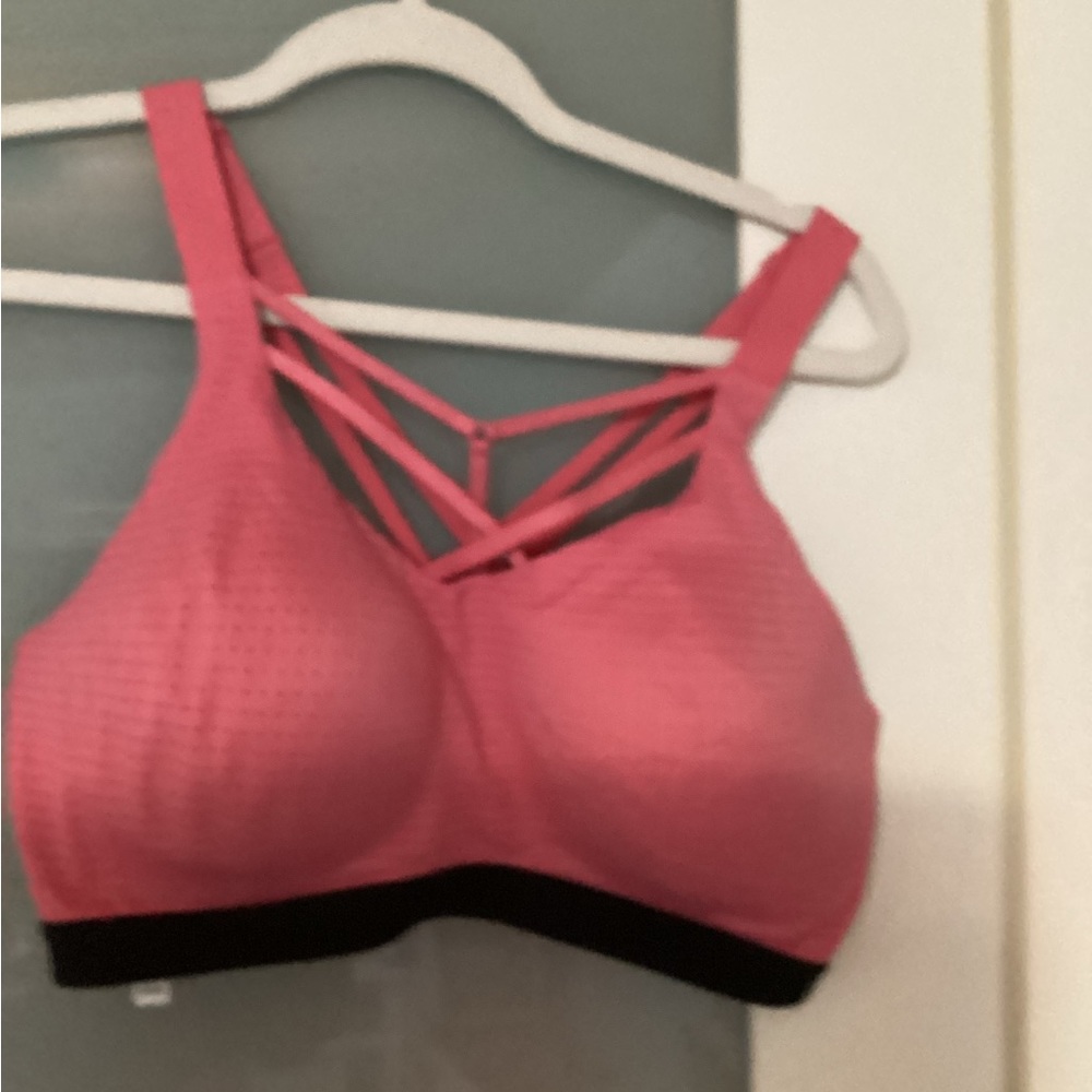 Victoria Sport Lightweight By Victoria' s Secret Sports Bra Pink Black